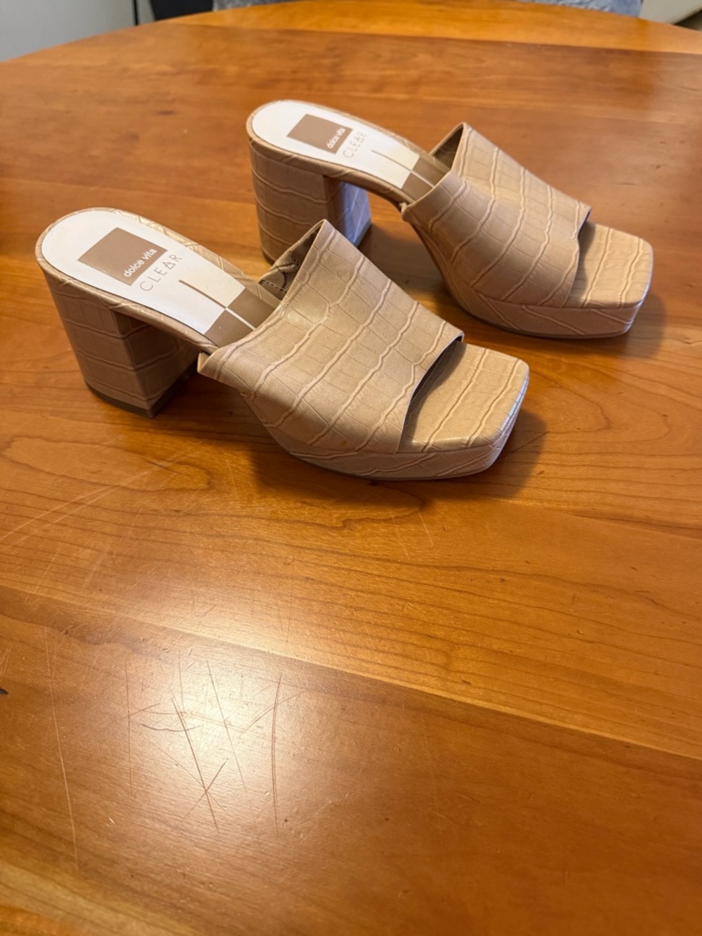 Dolce Vita Marsha Sandal in Cafe Size 7.5 NWOT